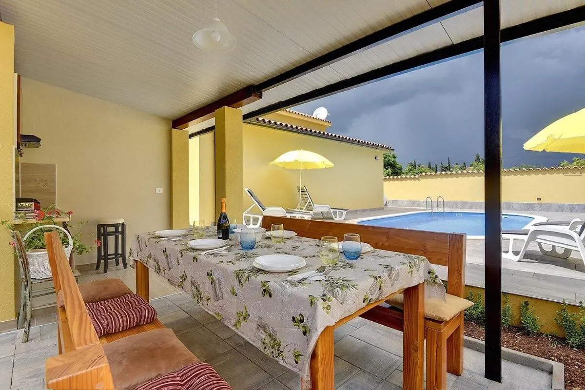 Ferienhaus Villetta Ambrosiana Vodnjan
